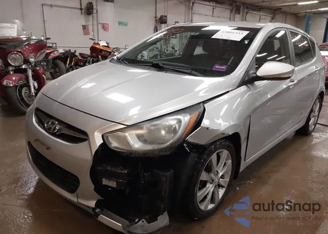 2013 Hyundai Accent Se z USA, uszkodzony, nr VIN KMHCU5AE9DU086265